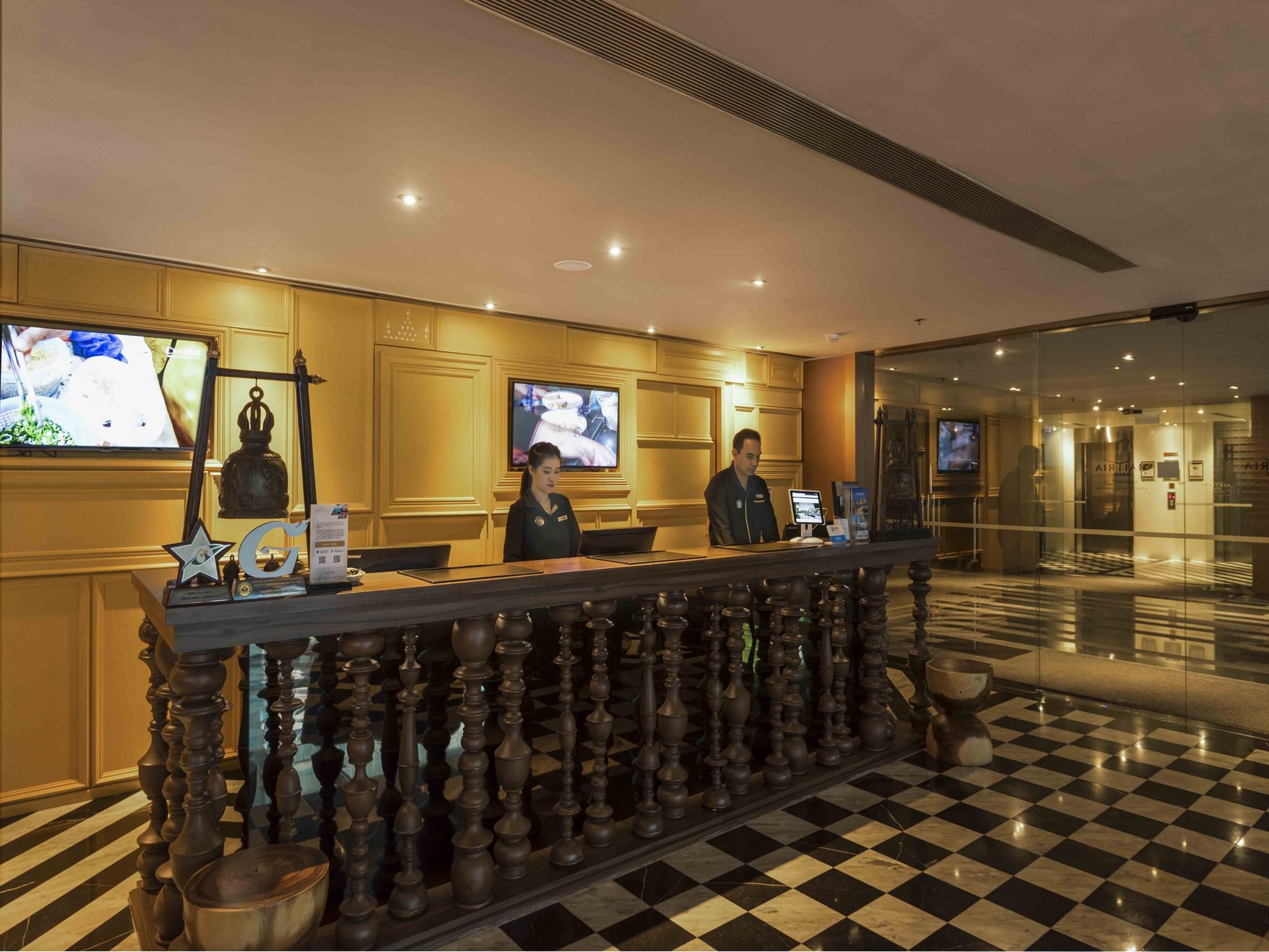 Maitria Hotel Sukhumvit 18 Bangkok - A Chatrium Collection Zewnętrze zdjęcie